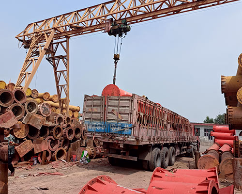 太原馬練營工地裝鋼支撐
